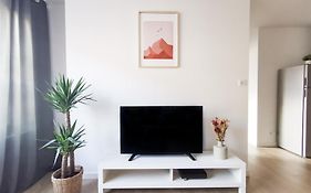 L'Olivier - Appartement Moderne Et Chaleureux - Tram Et Parc